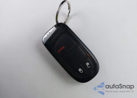 2019 Jeep Cherokee Latitude Plus 4X4 из США, поврежденный, VIN 1C4PJMLB9KD194734